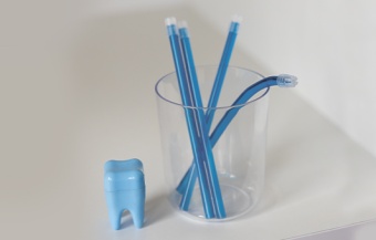 Слюноотсос стоматологический одноразовый со съемным наконечником (синий) 100 шт./уп.